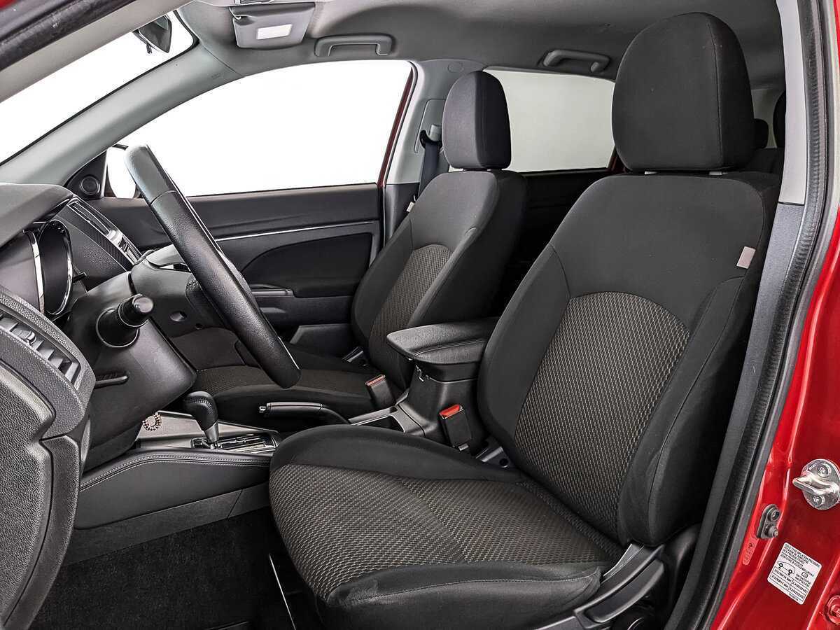 Купить Mitsubishi ASX с пробегом. Фото: #19