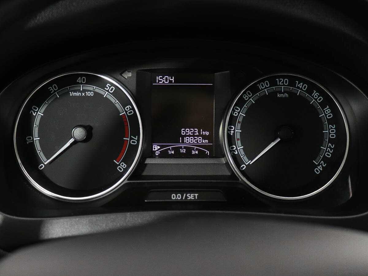 Купить Skoda Rapid с пробегом. Фото: #11