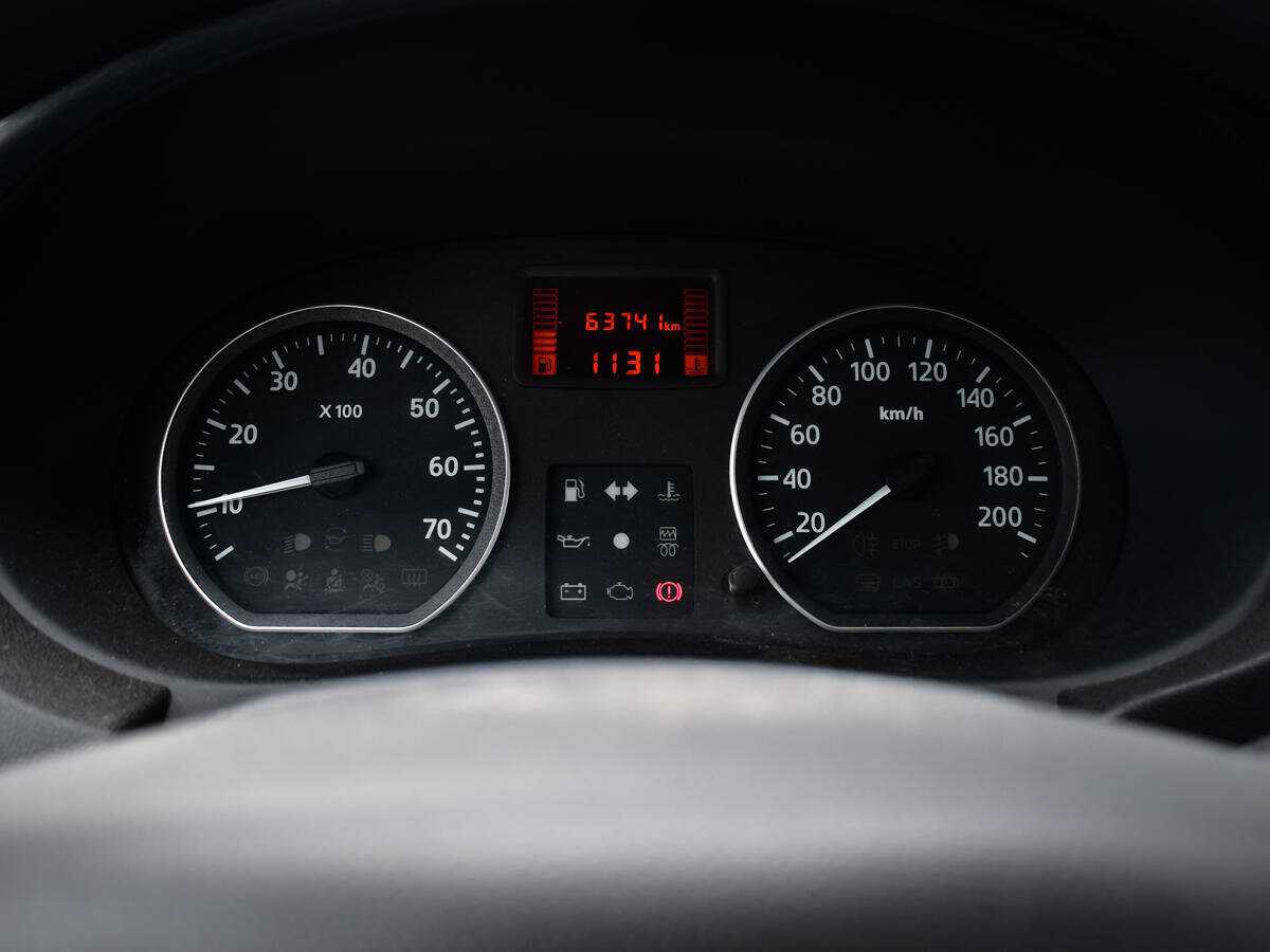 Купить Nissan Almera с пробегом. Фото: #7