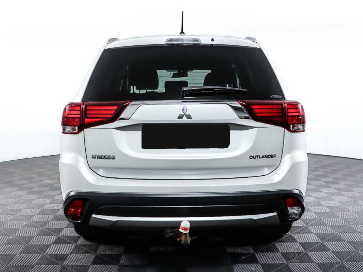 Купить Mitsubishi Outlander с пробегом. Фото: #5