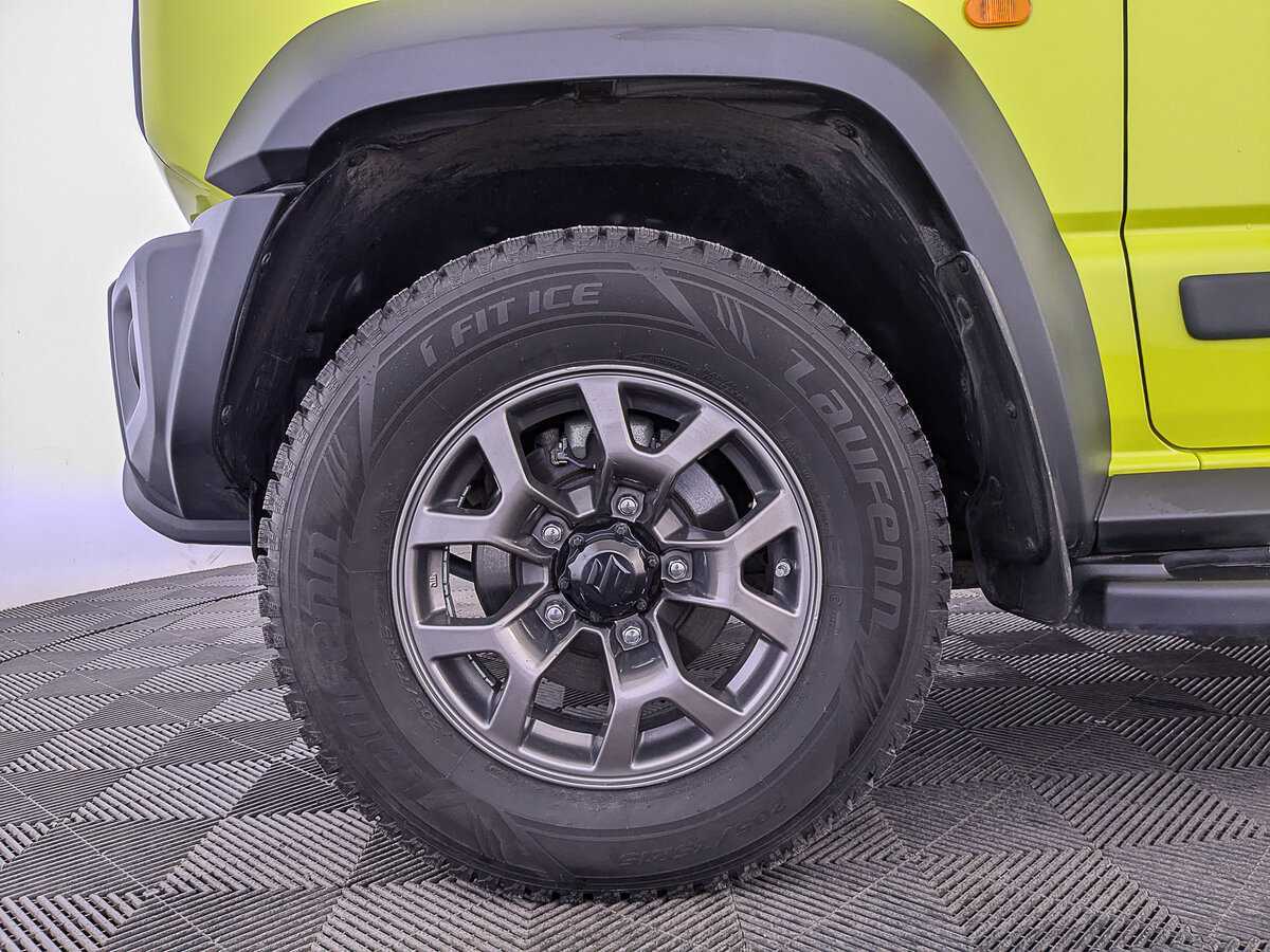 Купить Suzuki Jimny с пробегом. Фото: #11