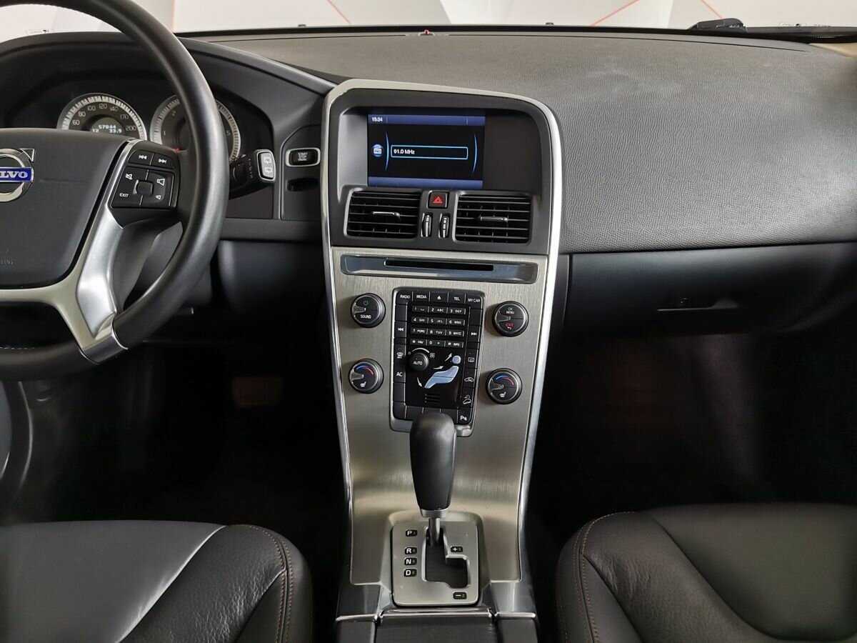 Купить Volvo XC60 с пробегом. Фото: #10