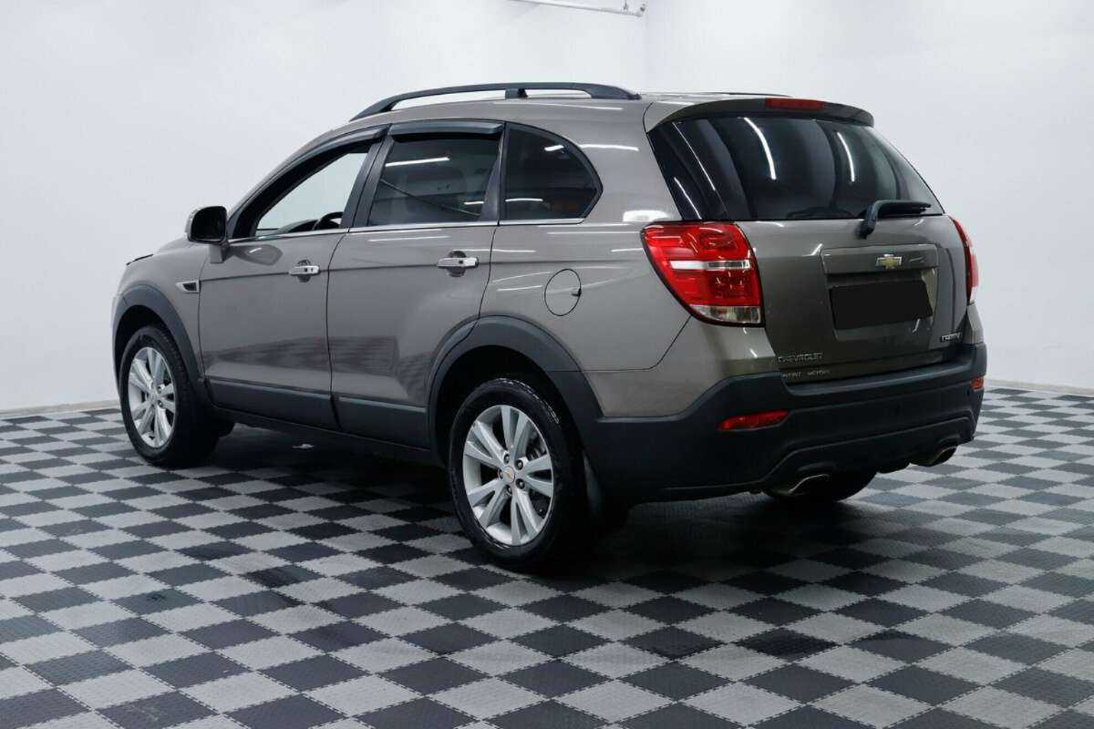 Купить Chevrolet Captiva с пробегом. Фото: #1