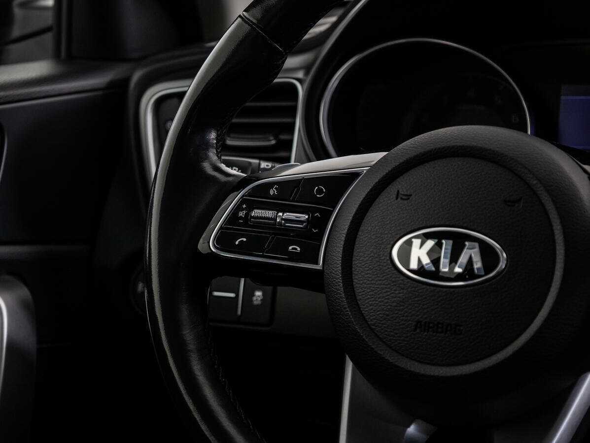 Купить Kia Ceed с пробегом. Фото: #17
