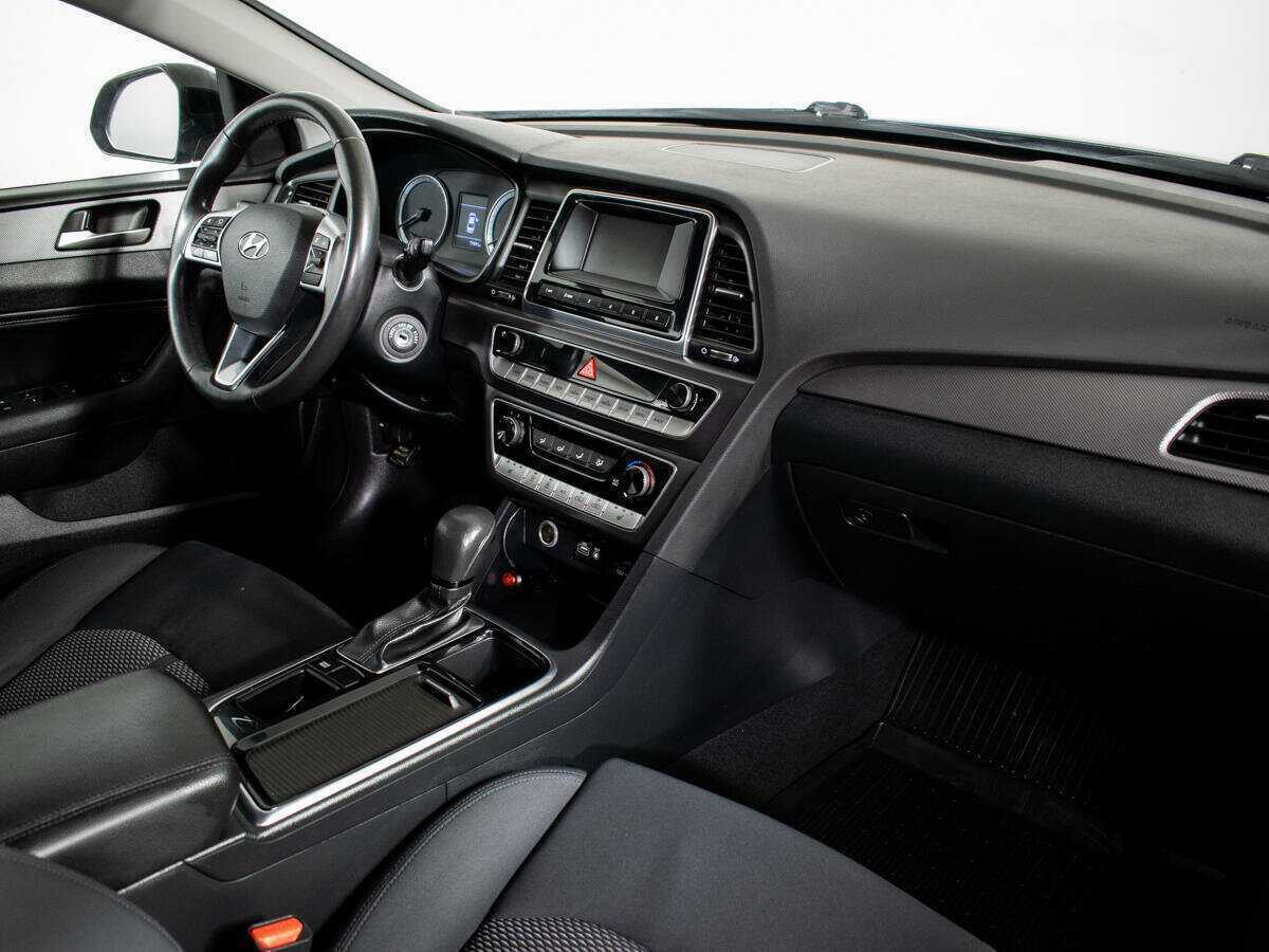 Купить Hyundai Sonata с пробегом. Фото: #6