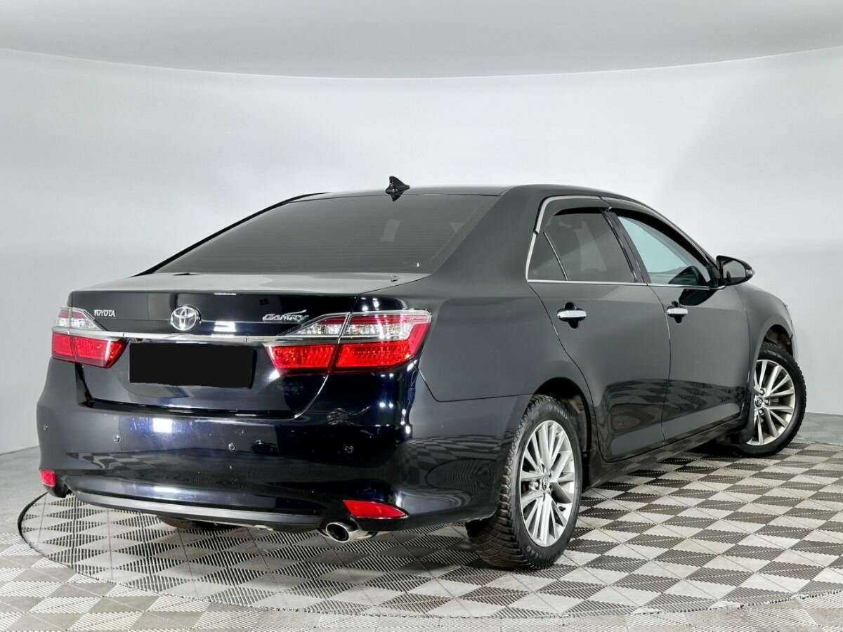 Купить Toyota Camry с пробегом. Фото: #1
