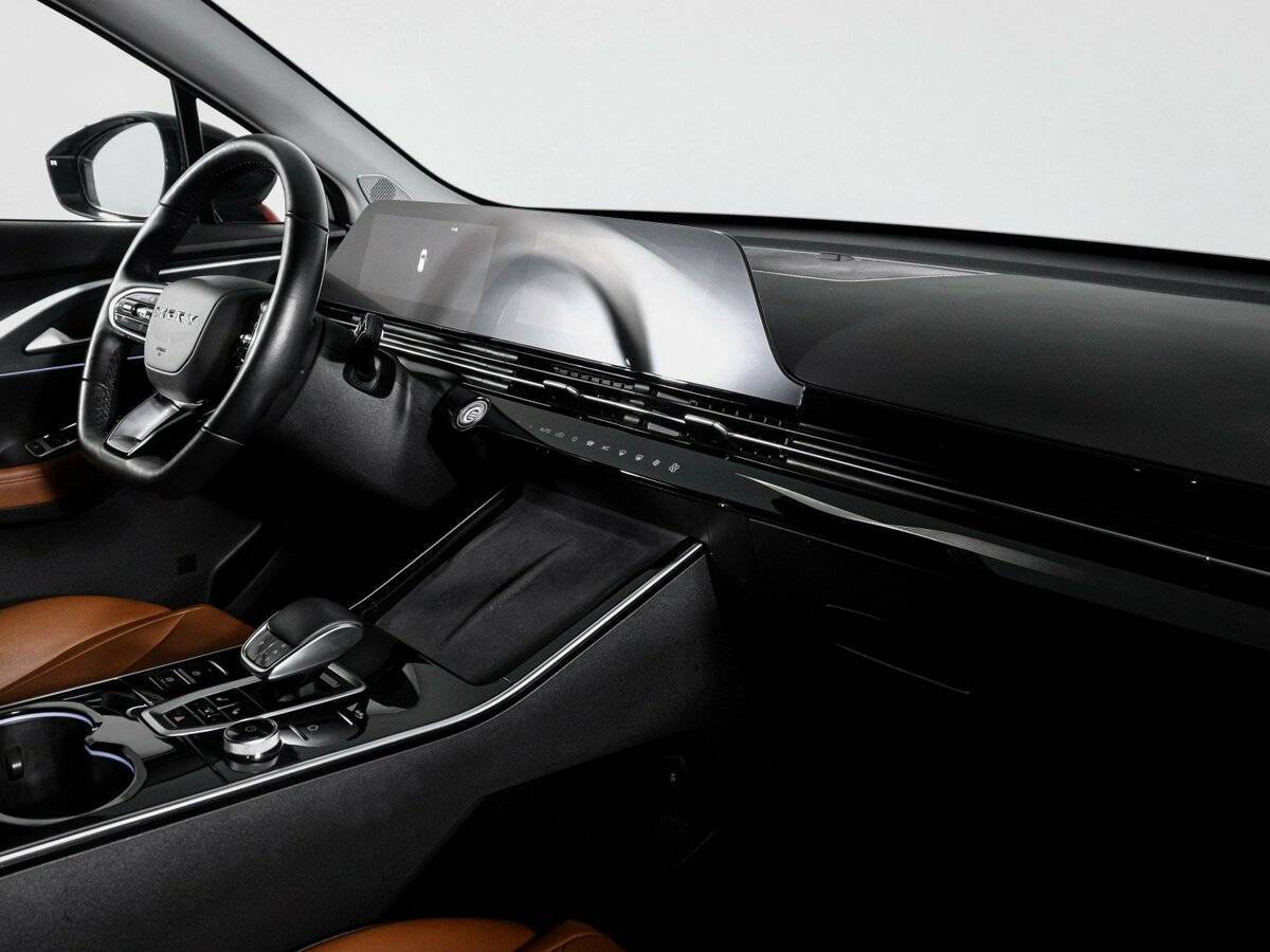 Купить OMODA C5 с пробегом. Фото: #8