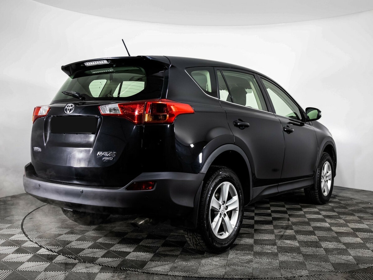 Купить Toyota RAV4 с пробегом. Фото: #4
