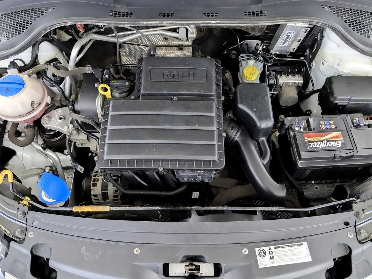 Купить Skoda Rapid с пробегом. Фото: #8