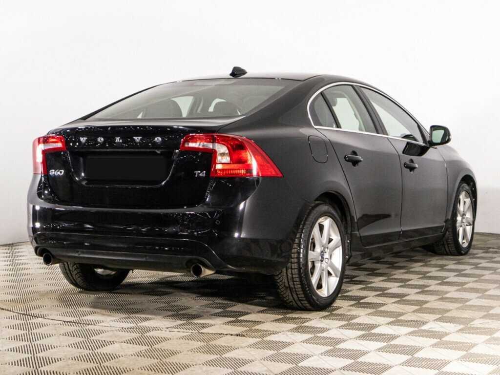 Купить Volvo S60 с пробегом. Фото: #4