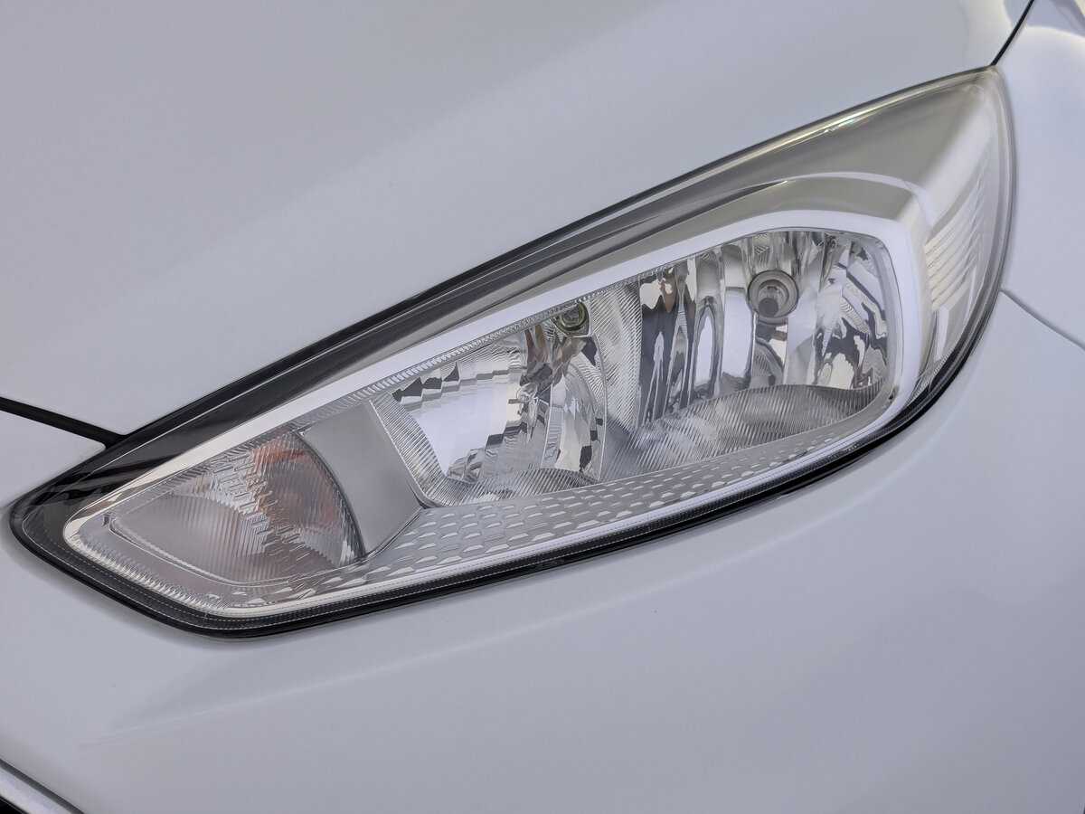 Купить Ford Focus с пробегом. Фото: #10