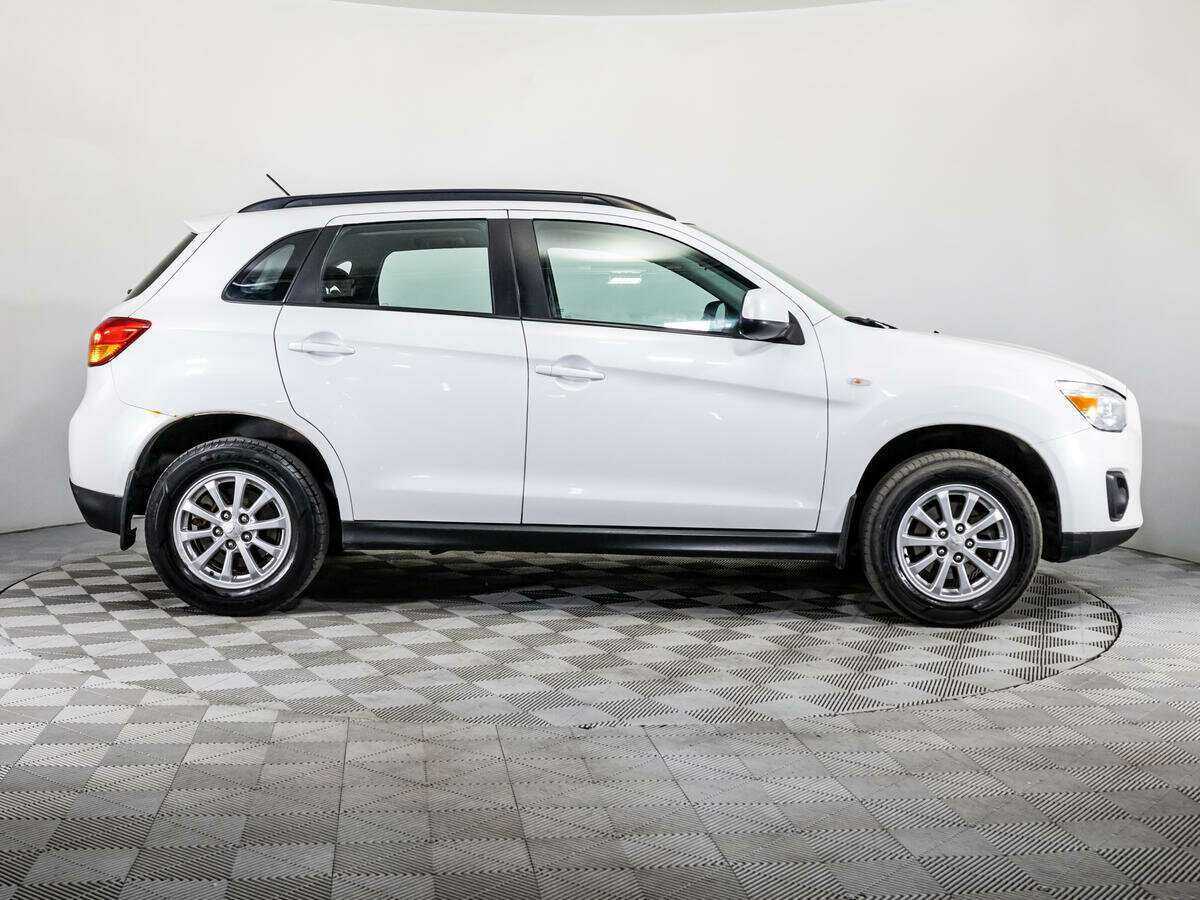 Купить Mitsubishi ASX с пробегом. Фото: #3