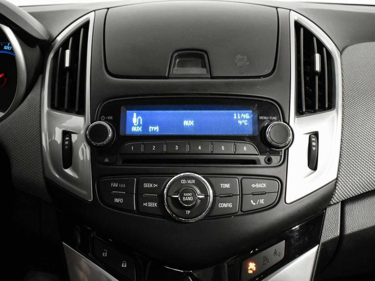 Купить Chevrolet Cruze с пробегом. Фото: #15