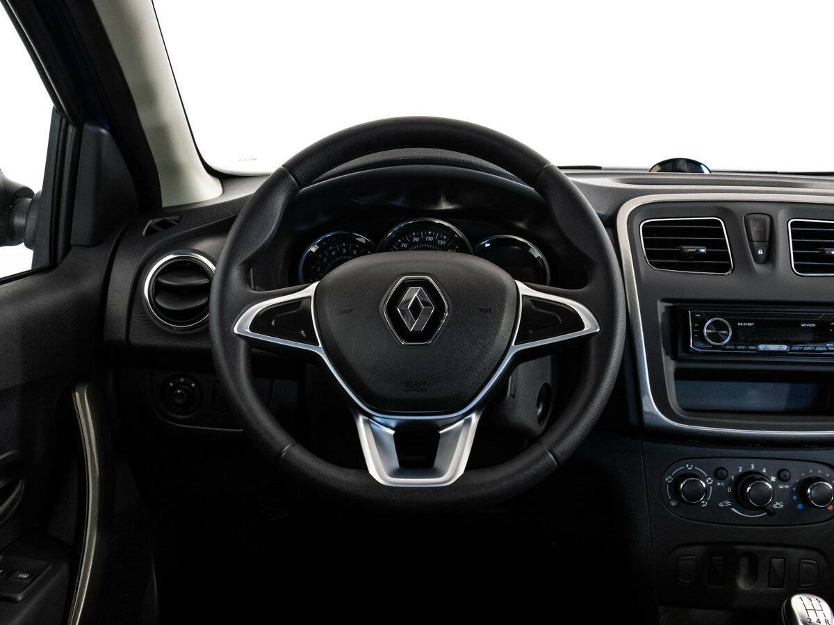 Купить Renault Sandero с пробегом. Фото: #10