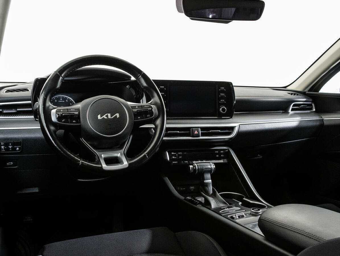 Купить Kia K5 с пробегом. Фото: #8