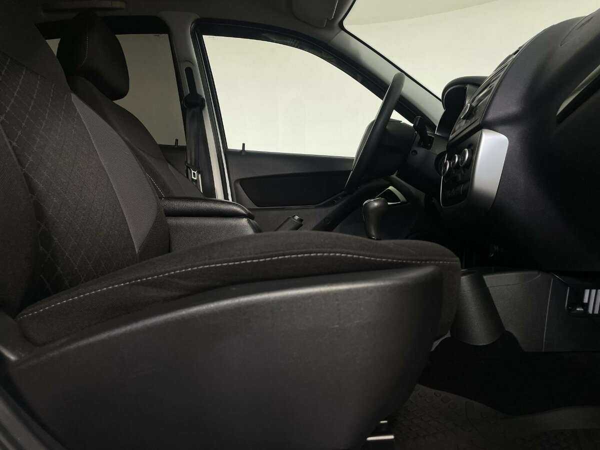 Купить Lada (ВАЗ) Granta с пробегом. Фото: #13