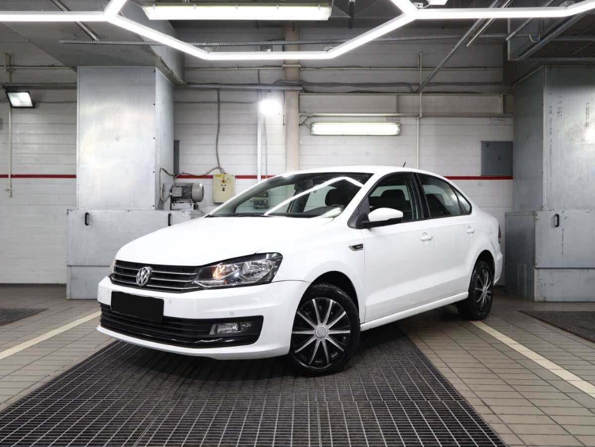 Купить Volkswagen Polo с пробегом. Посмотреть фото