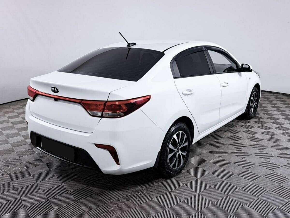 Купить Kia Rio с пробегом. Фото: #4