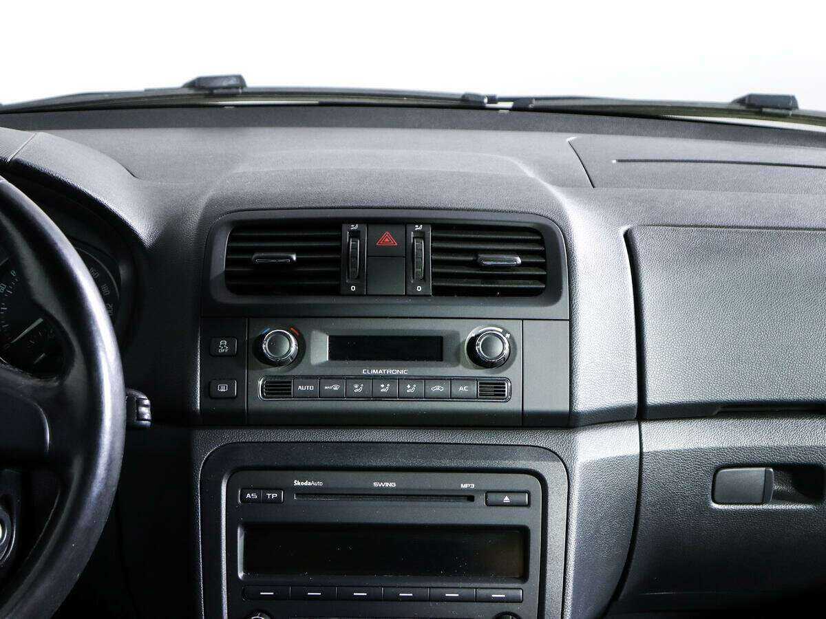 Купить Skoda Fabia с пробегом. Фото: #12