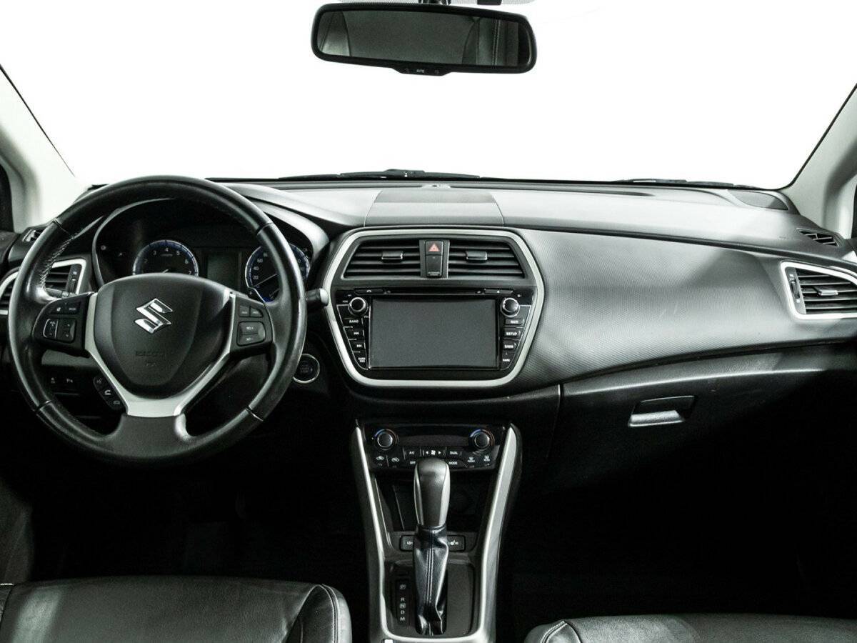 Купить Suzuki SX4 с пробегом. Фото: #12