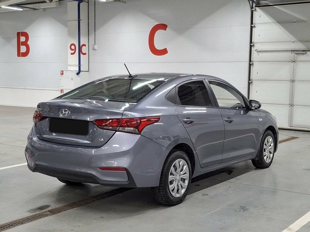 Купить Hyundai Solaris с пробегом. Фото: #4
