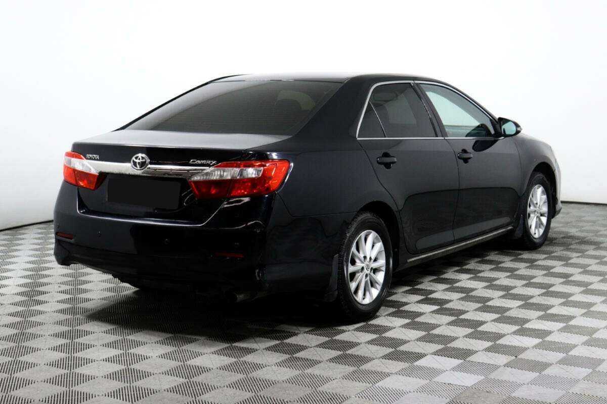 Купить Toyota Camry с пробегом. Фото: #4