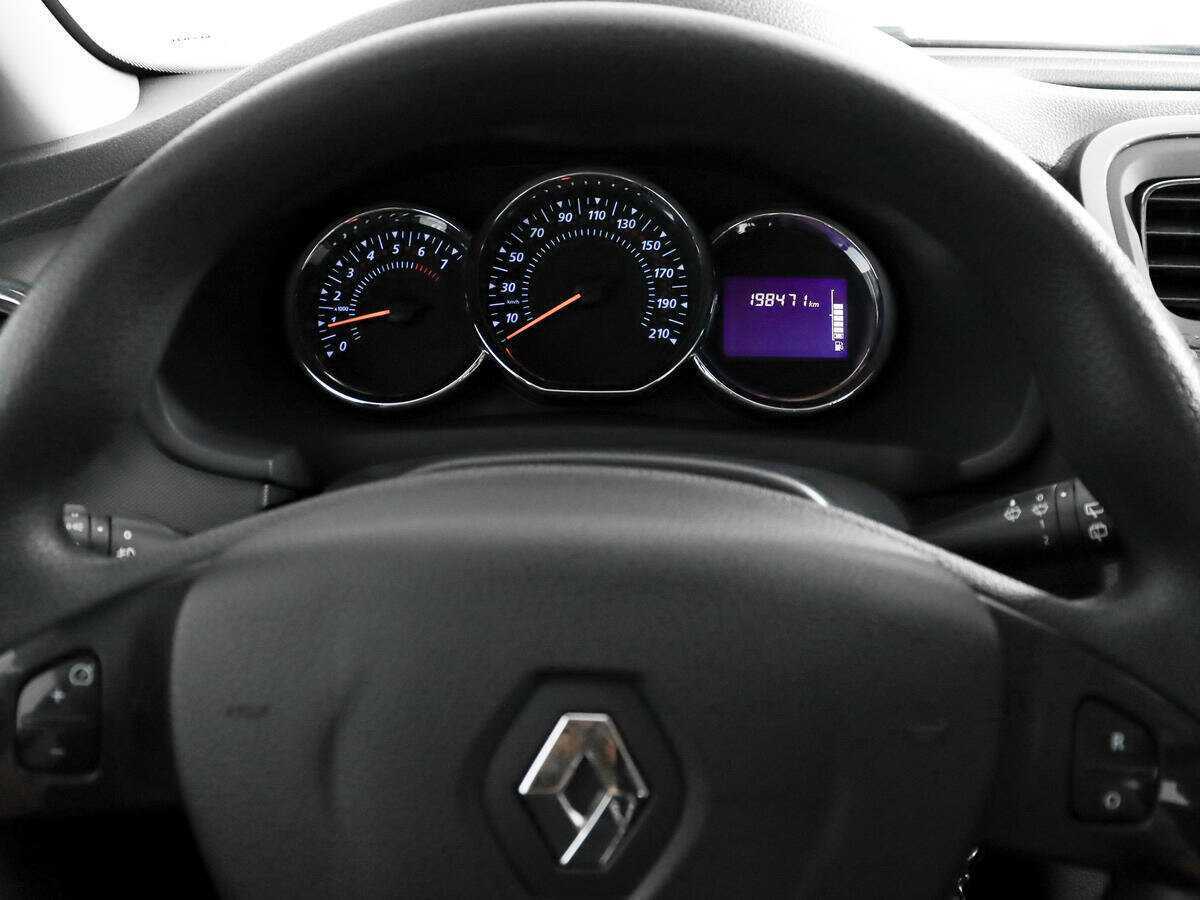 Купить Renault Sandero с пробегом. Фото: #13
