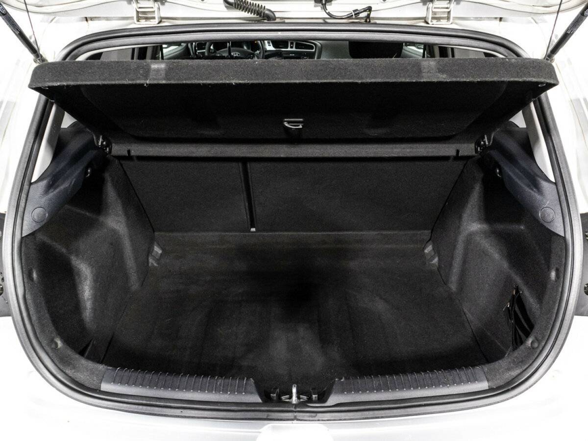 Купить Kia Ceed с пробегом. Фото: #14