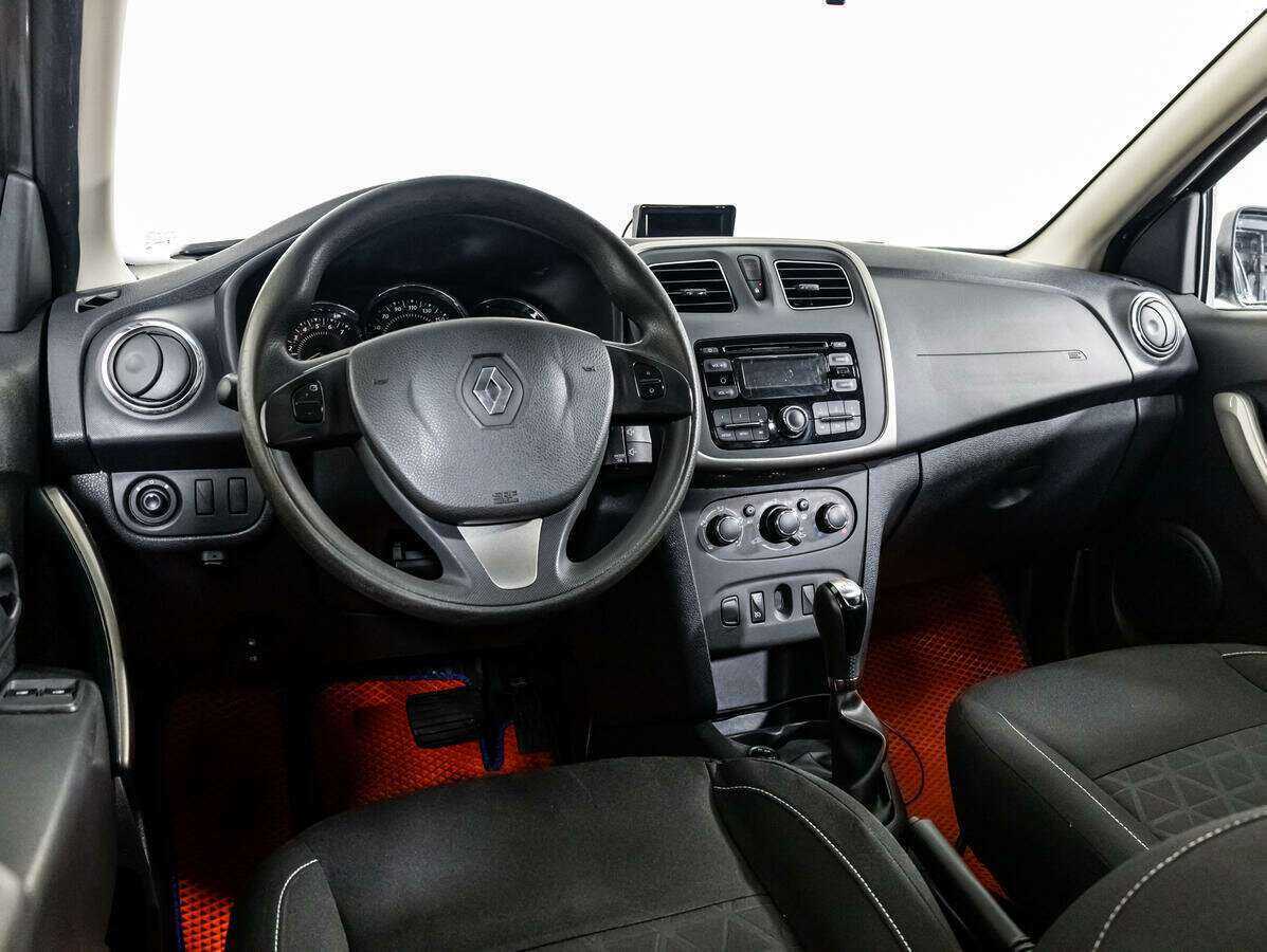 Купить Renault Sandero с пробегом. Фото: #9