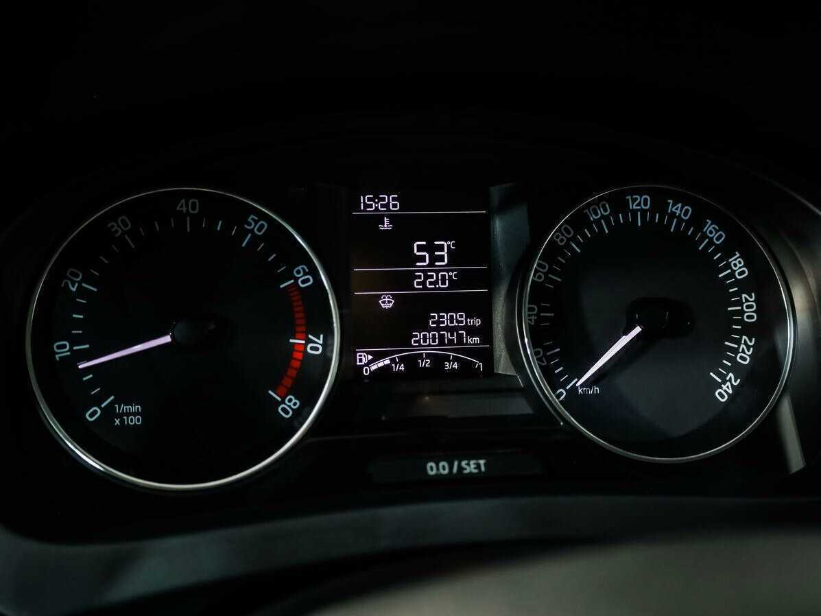 Купить Skoda Rapid с пробегом. Фото: #14
