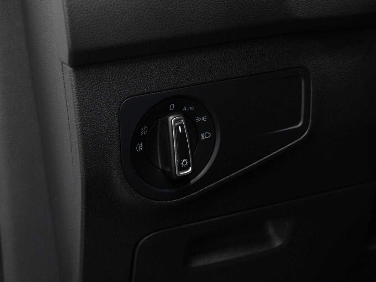 Купить Volkswagen Tiguan с пробегом. Фото: #15