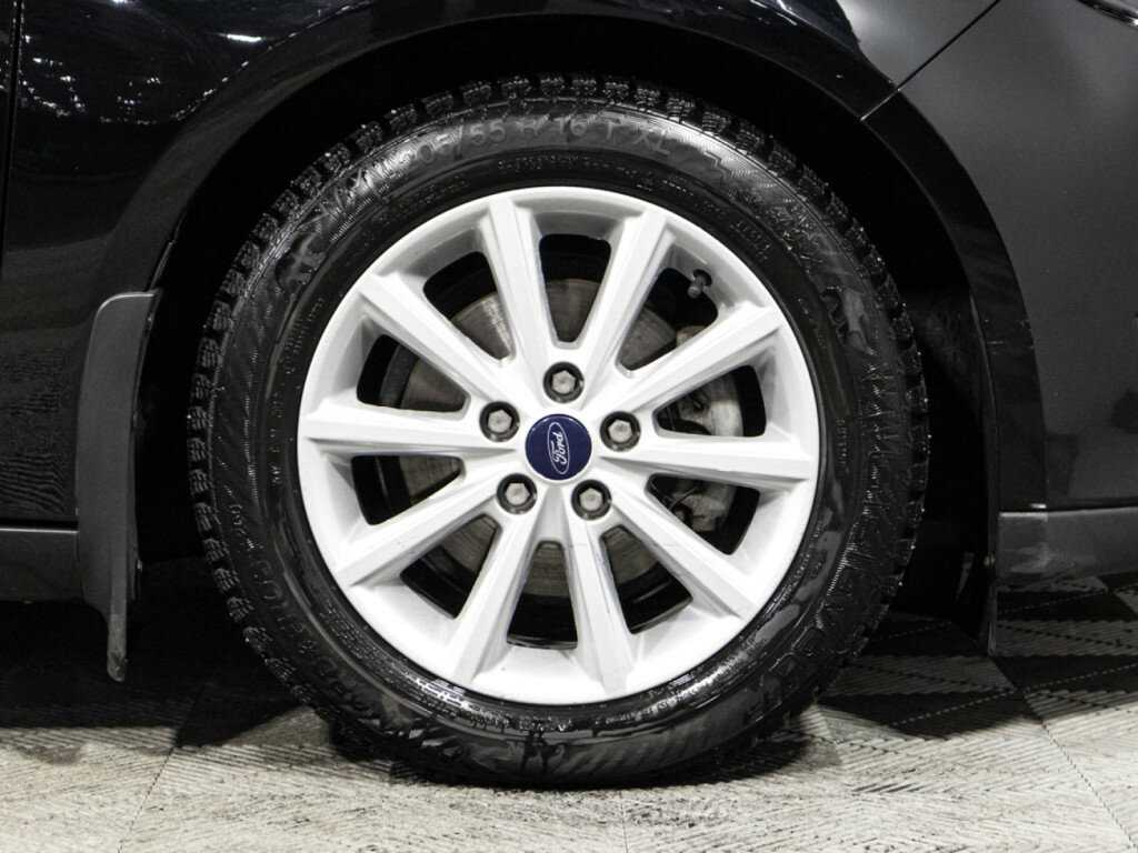 Купить Ford Focus с пробегом. Фото: #16