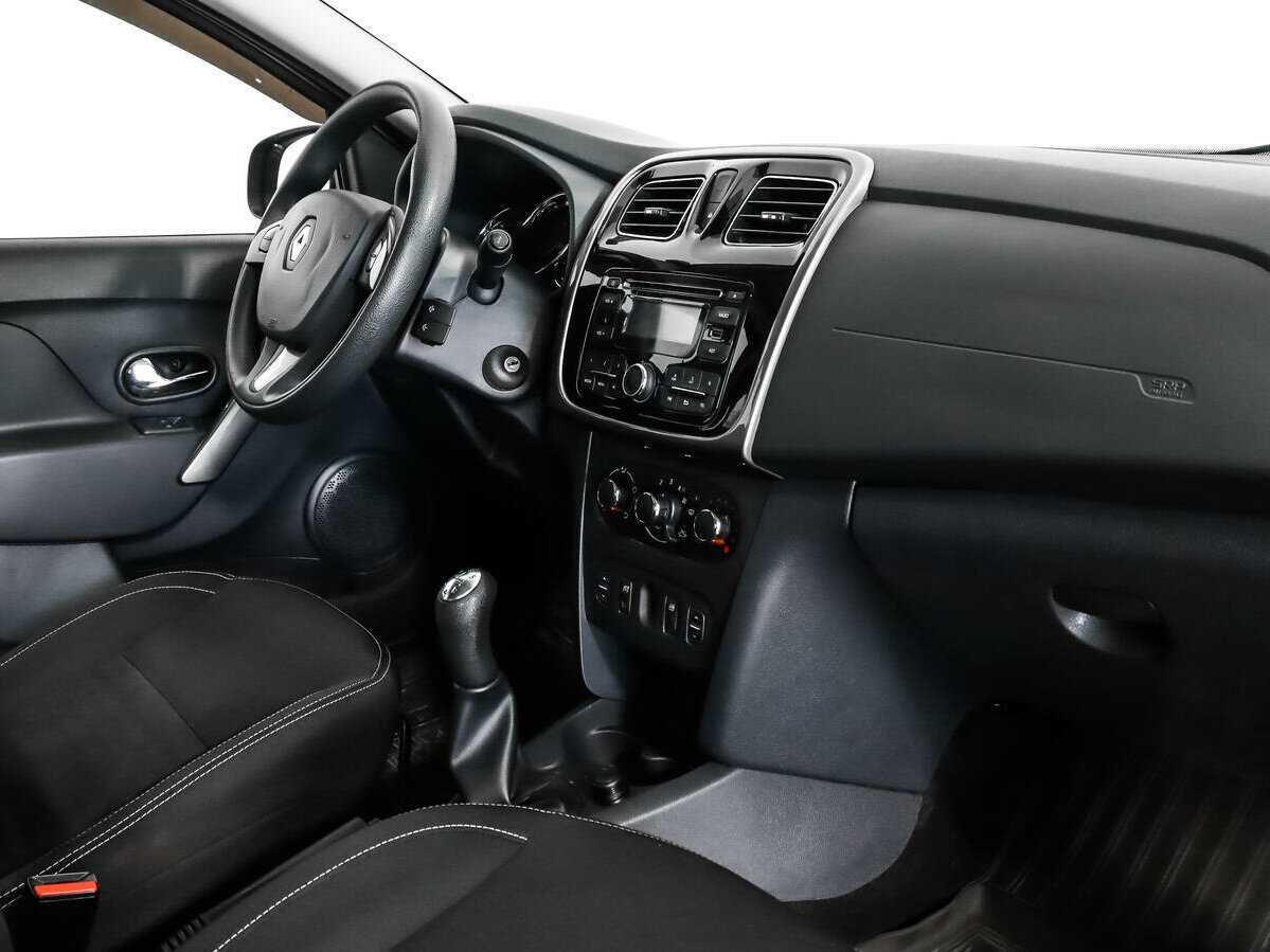 Купить Renault Logan с пробегом. Фото: #10