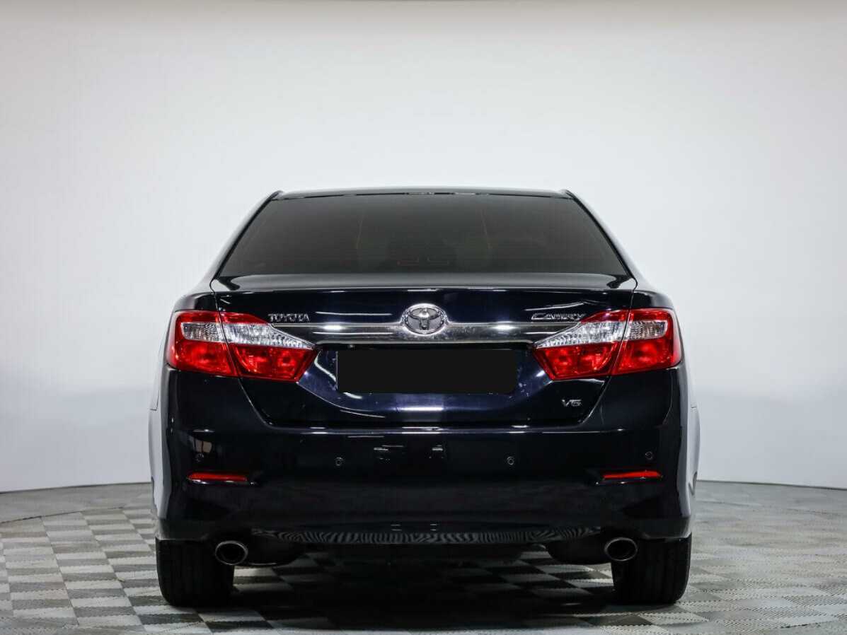 Купить Toyota Camry с пробегом. Фото: #4