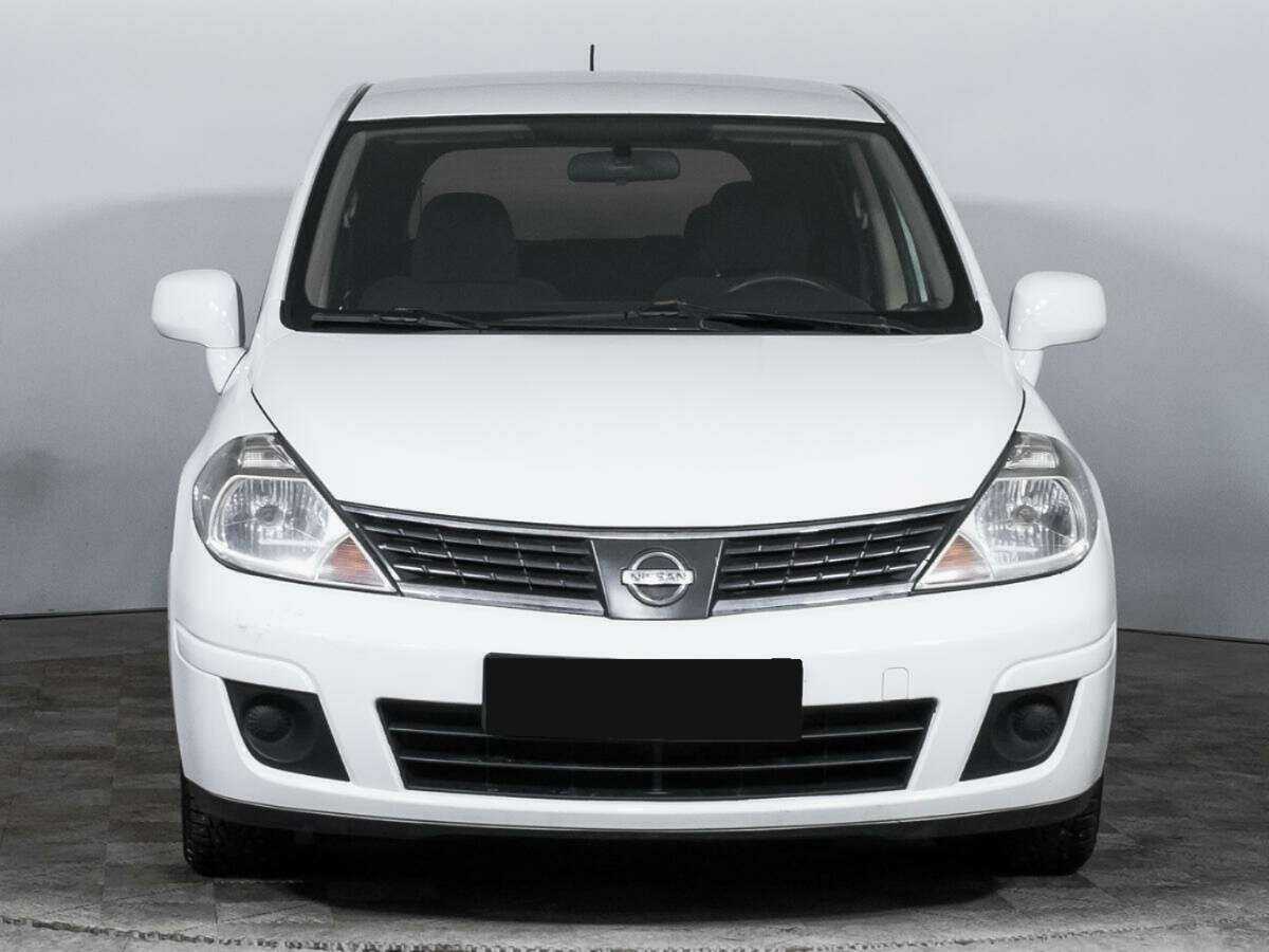 Купить Nissan Tiida с пробегом. Фото: #1