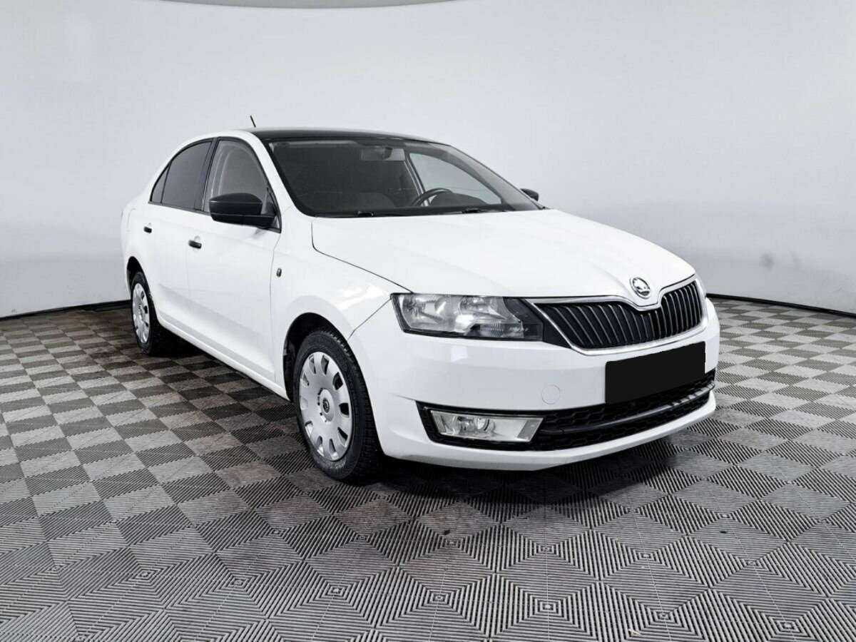 Купить Skoda Rapid с пробегом. Фото: #2