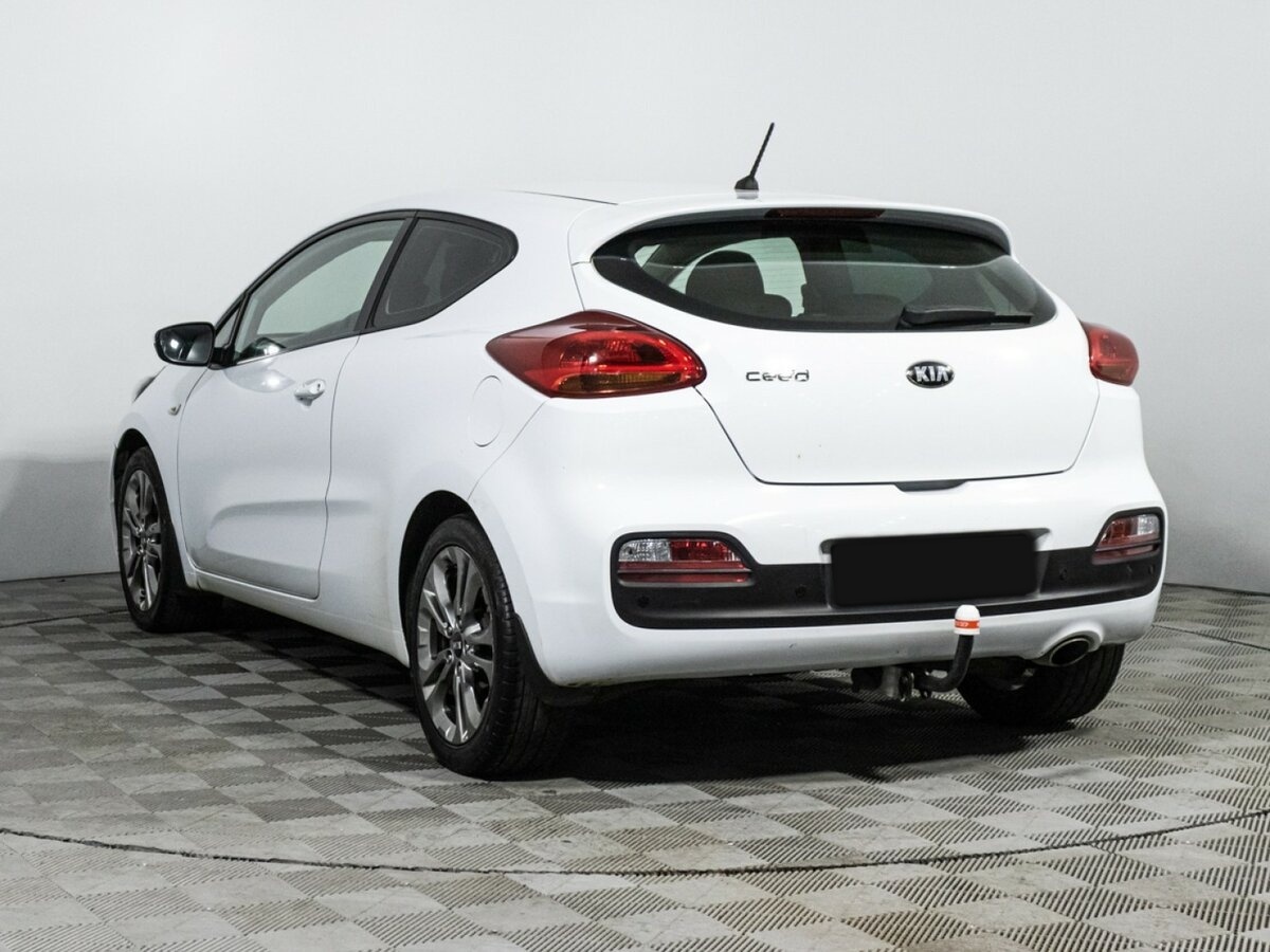 Купить Kia Ceed с пробегом. Фото: #6
