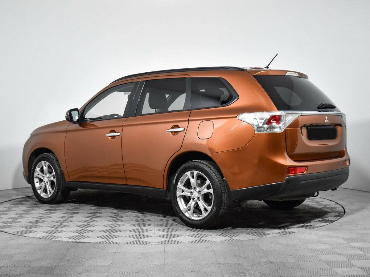 Купить Mitsubishi Outlander с пробегом. Фото: #5