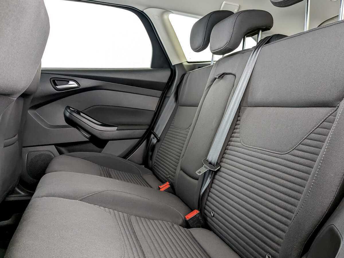 Купить Ford Focus с пробегом. Фото: #9