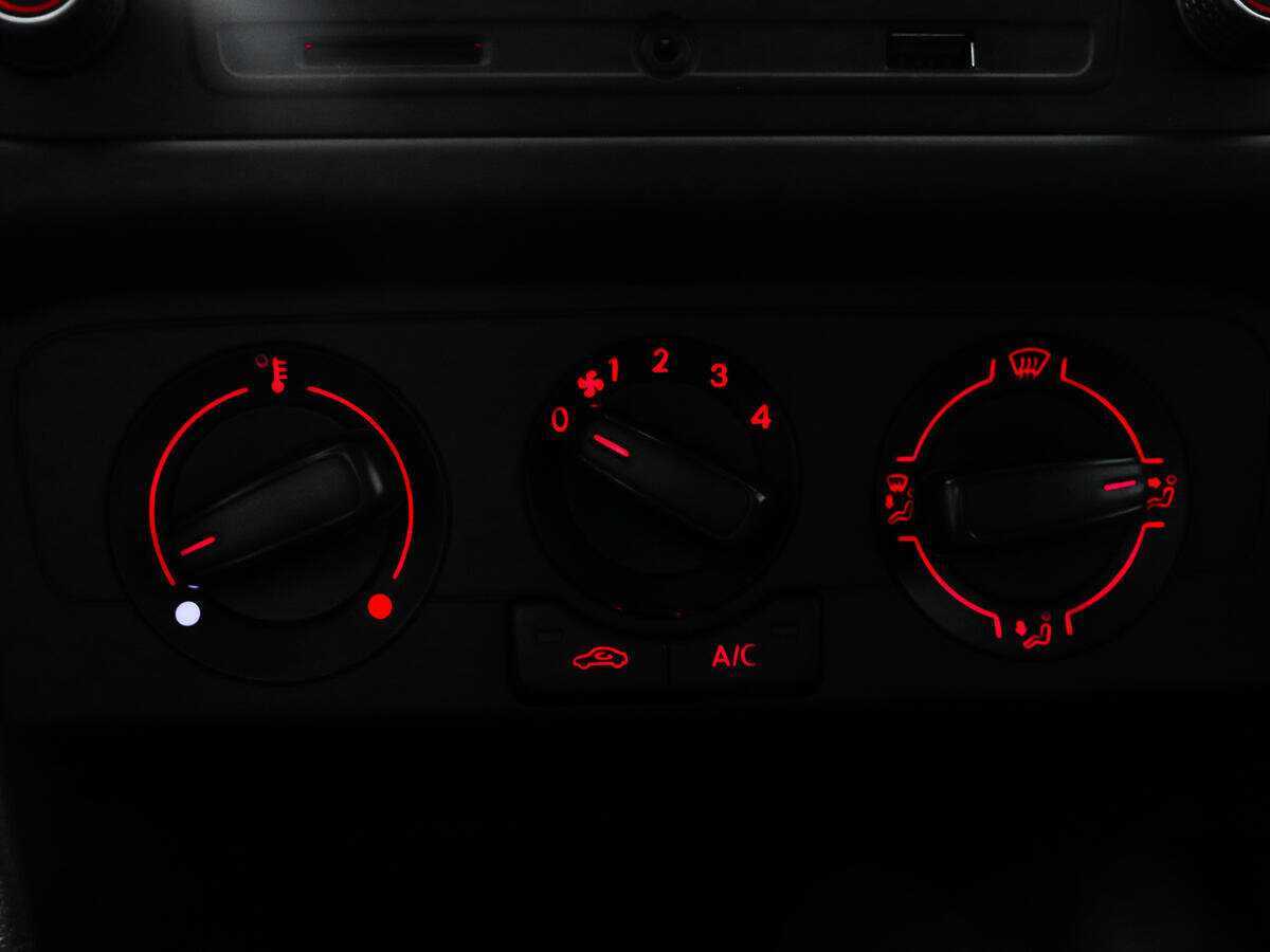 Купить Volkswagen Polo с пробегом. Фото: #12