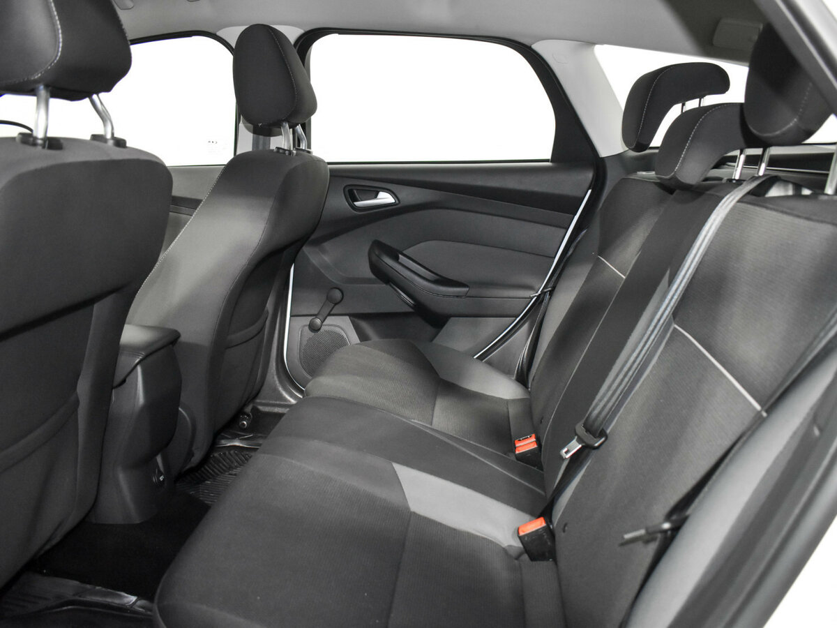 Купить Ford Focus с пробегом. Фото: #9