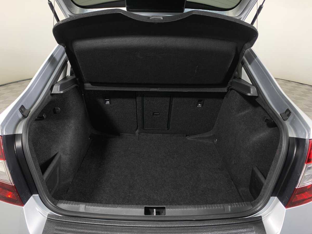 Купить Skoda Rapid с пробегом. Фото: #17