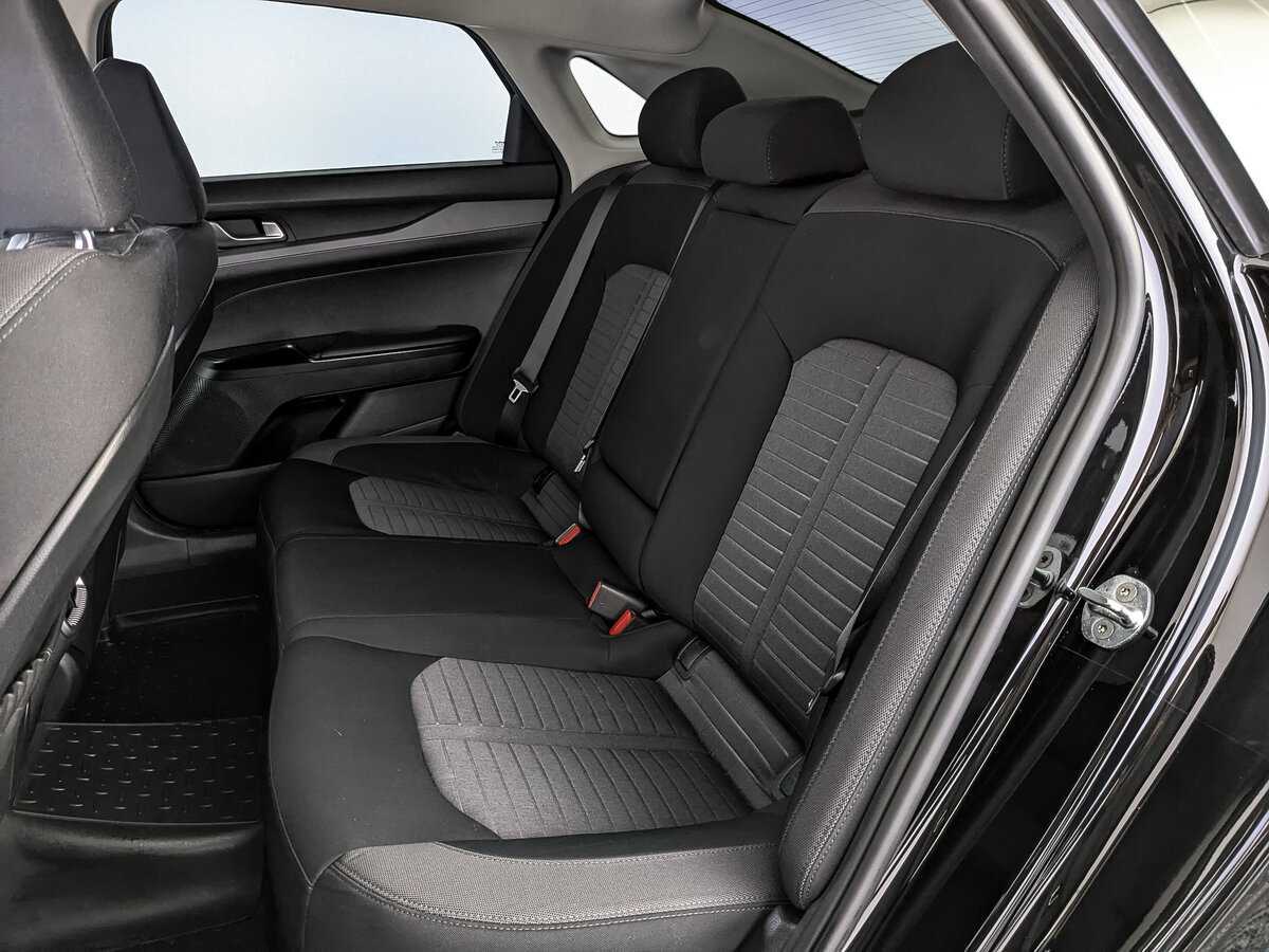 Купить Kia K5 с пробегом. Фото: #13