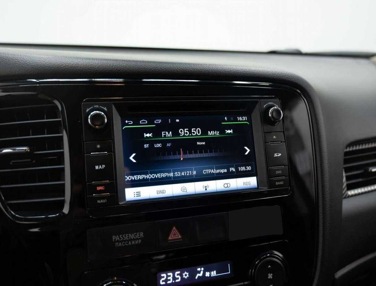 Купить Mitsubishi Outlander с пробегом. Фото: #19