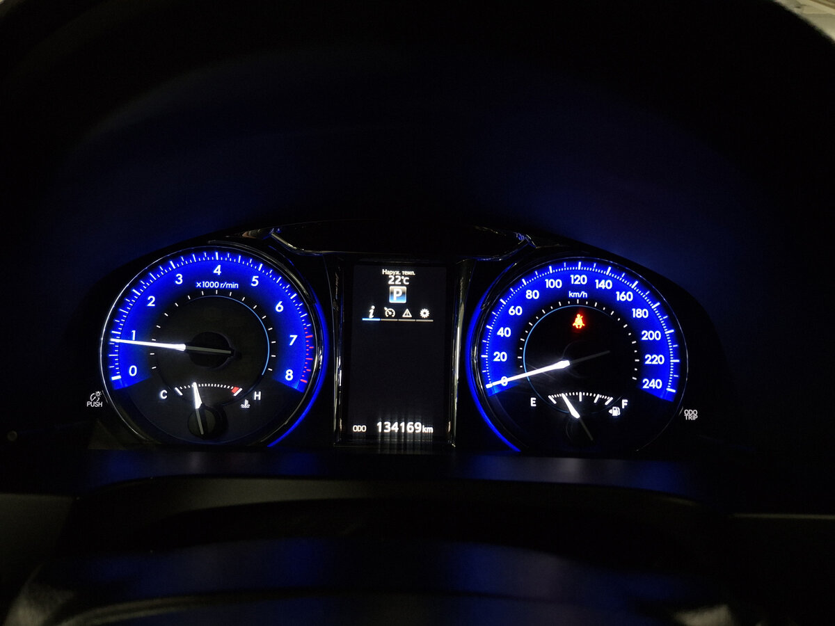 Купить Toyota Camry с пробегом. Фото: #11