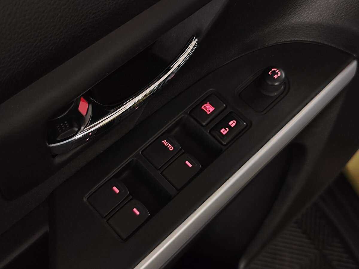 Купить Suzuki SX4 с пробегом. Фото: #23