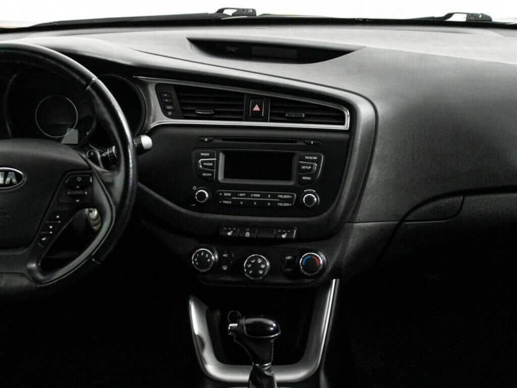 Купить Kia Ceed с пробегом. Фото: #13