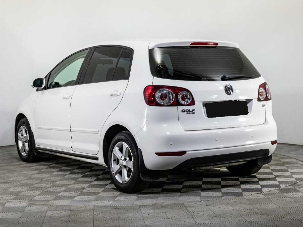 Купить Volkswagen Golf Plus с пробегом. Фото: #6
