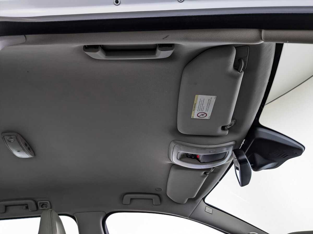 Купить Volvo XC70 с пробегом. Фото: #18