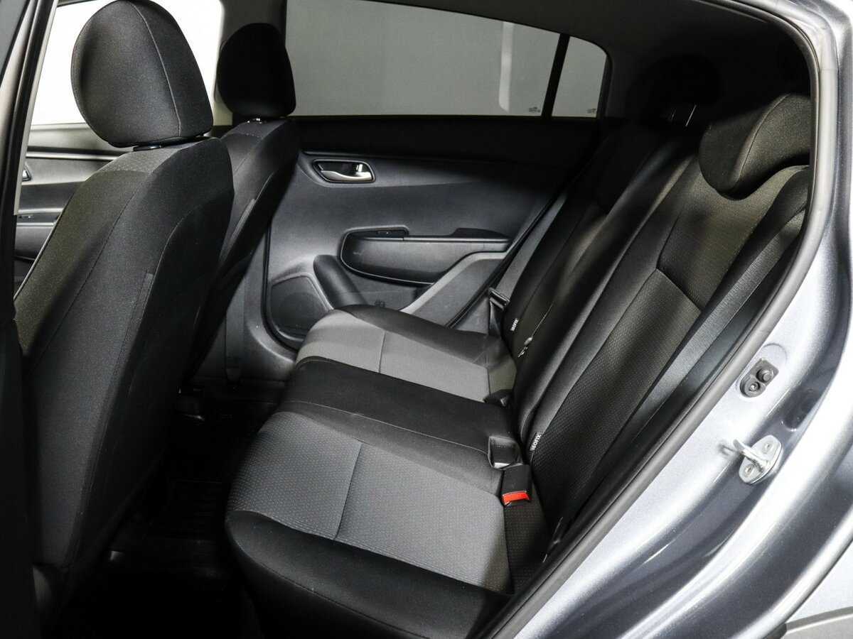 Купить Kia Rio с пробегом. Фото: #9